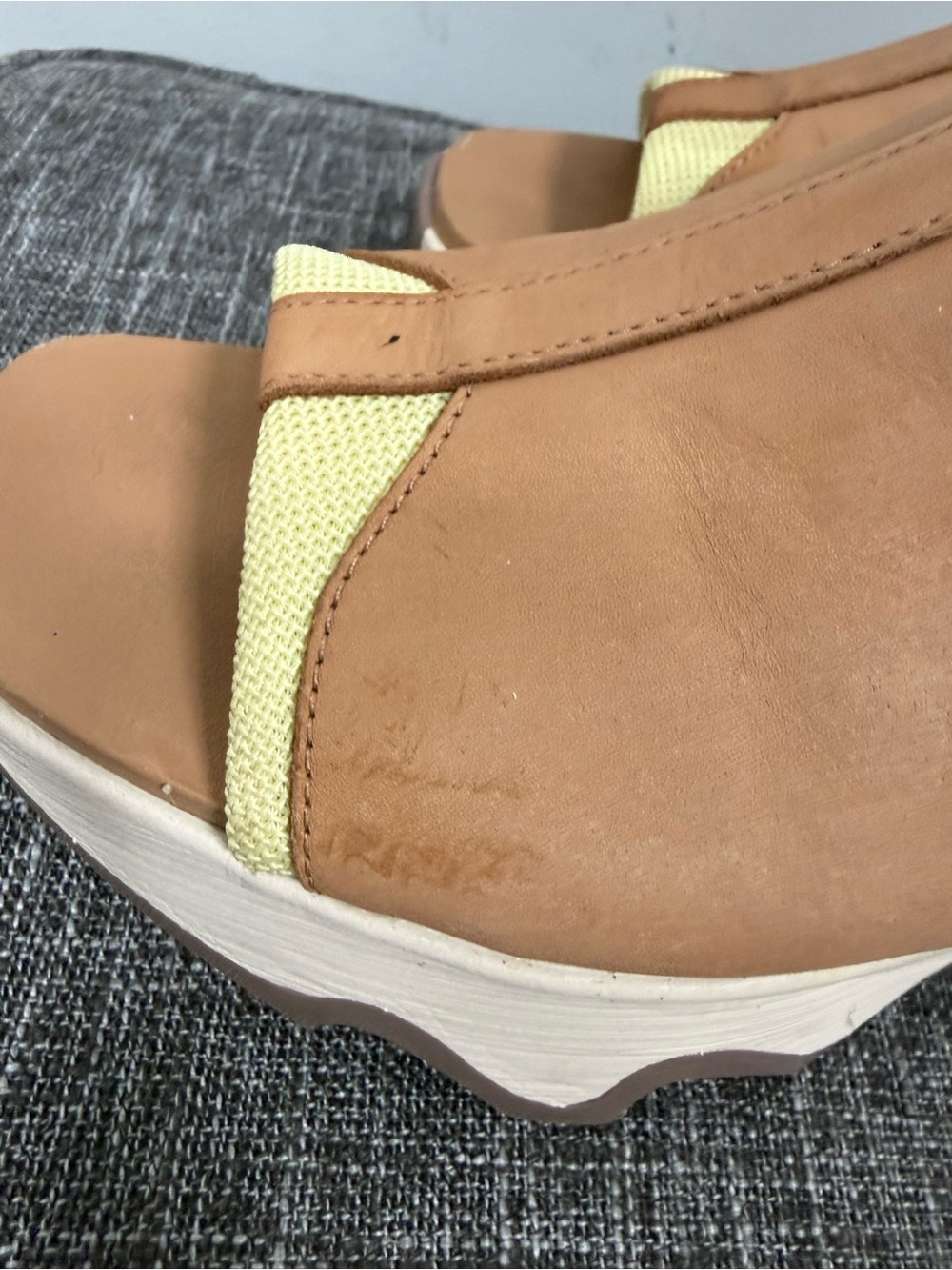 Sorel Women's Kinetic Impact Slide High Sandals, Size 8, Great Condition - Picture 4 of 10